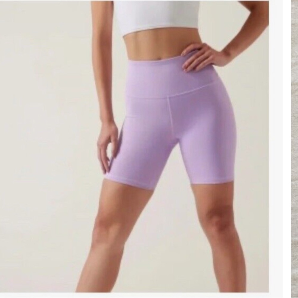 Athleta Elation 7 in Lavender Women's Shorts